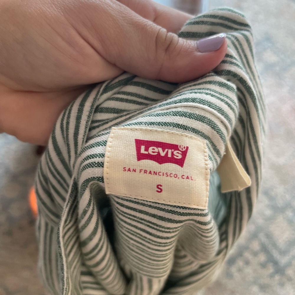 Levi’s button up S - Picture 3 of 3
